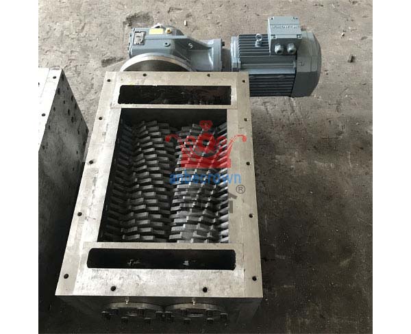 廢鋼撕碎機的刀片磨損后要如何處理？